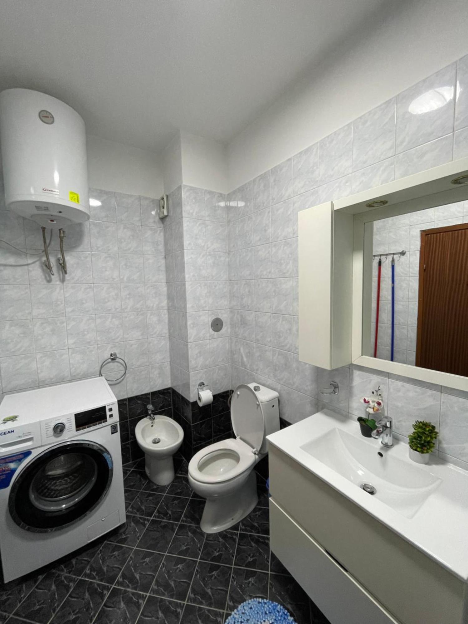 Skybase Apartment Tiranë Ngoại thất bức ảnh