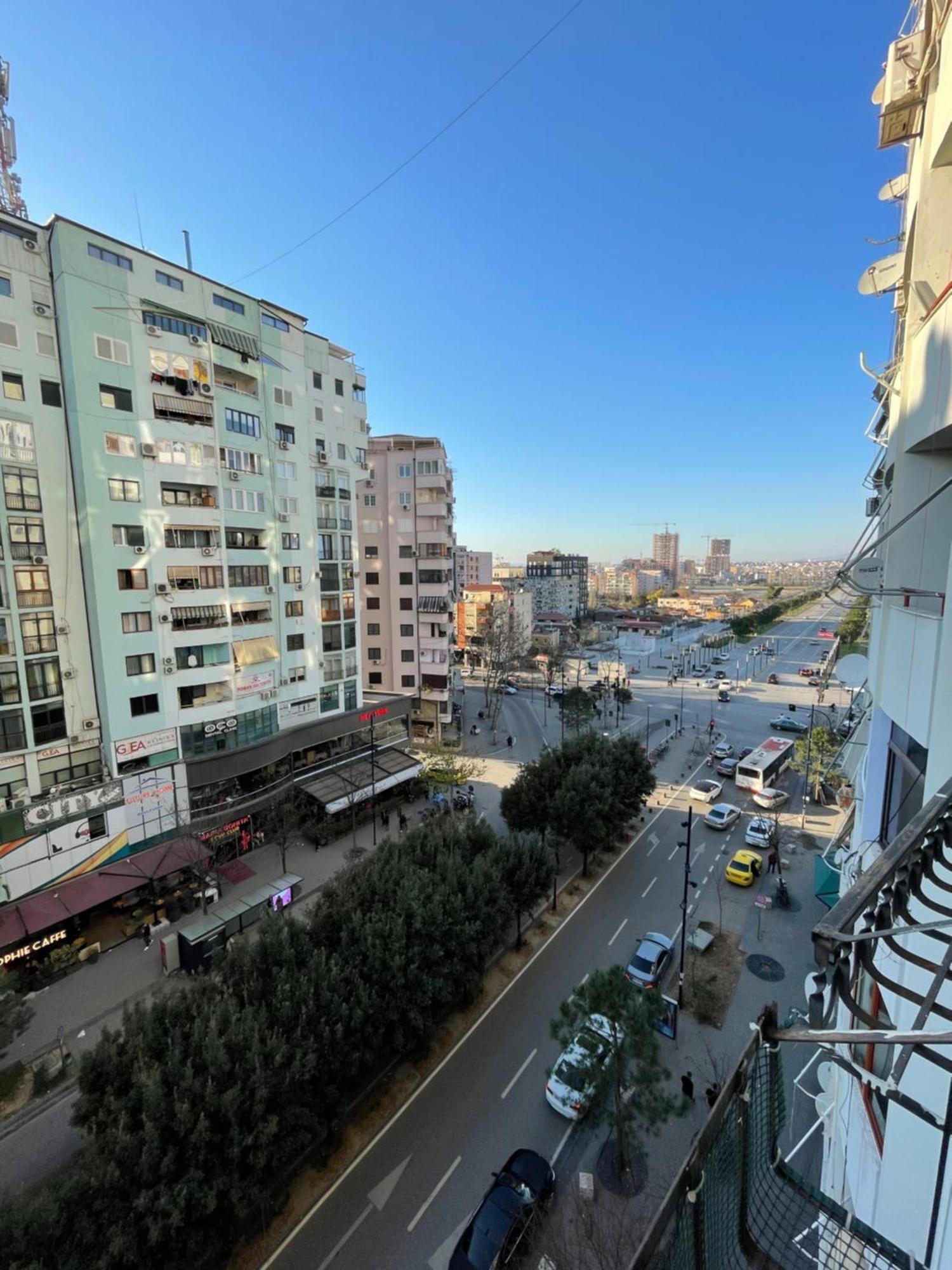 Skybase Apartment Tiranë Ngoại thất bức ảnh